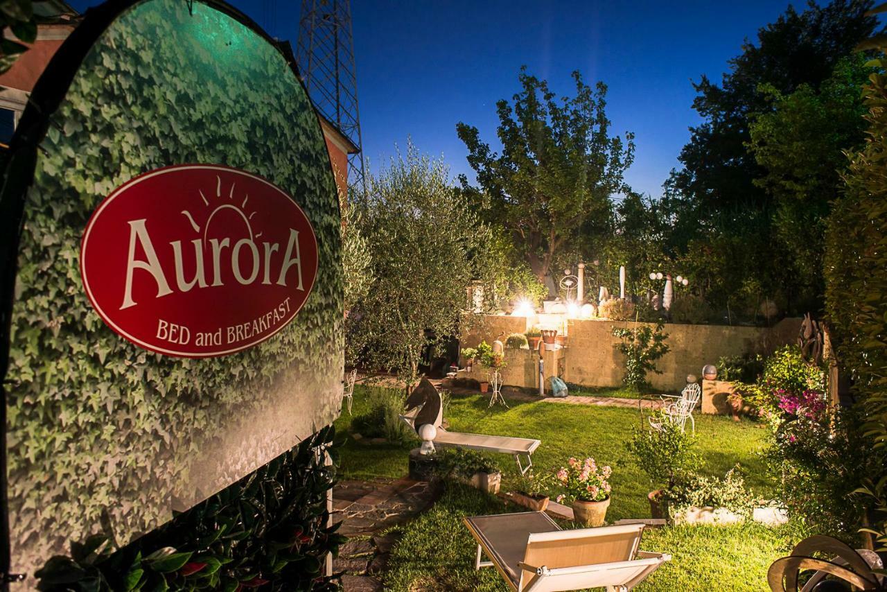Bed And Breakfast Aurora Sarzana Bagian luar foto