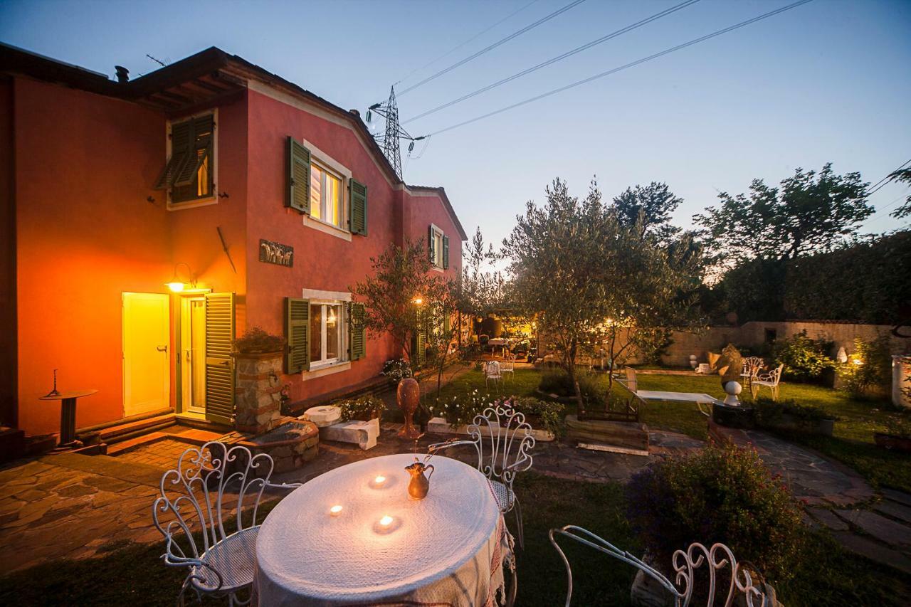 Bed And Breakfast Aurora Sarzana Bagian luar foto