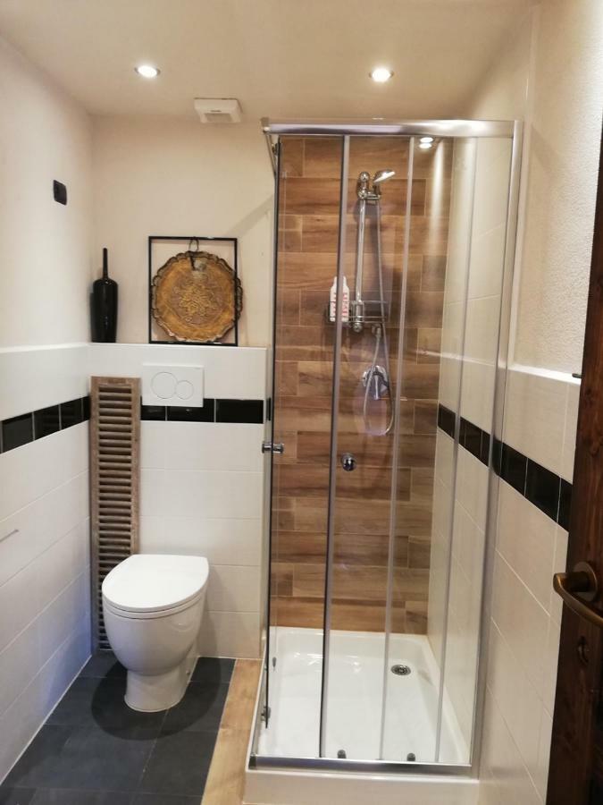 Bed And Breakfast Aurora Sarzana Bagian luar foto