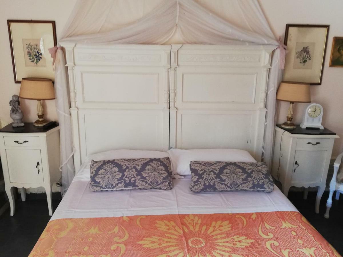 Bed And Breakfast Aurora Sarzana Bagian luar foto