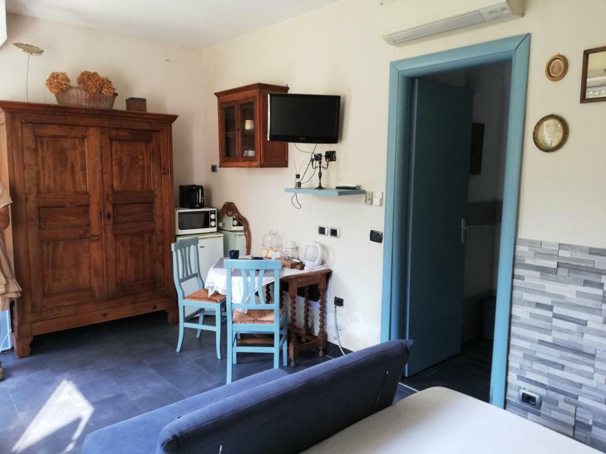 Bed And Breakfast Aurora Sarzana Bagian luar foto